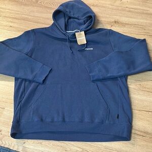 Patagonia hoodie size men’s XXL women’s 3XL